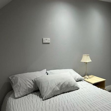 דירות הנדון Cosy Nest In London מראה חיצוני תמונה