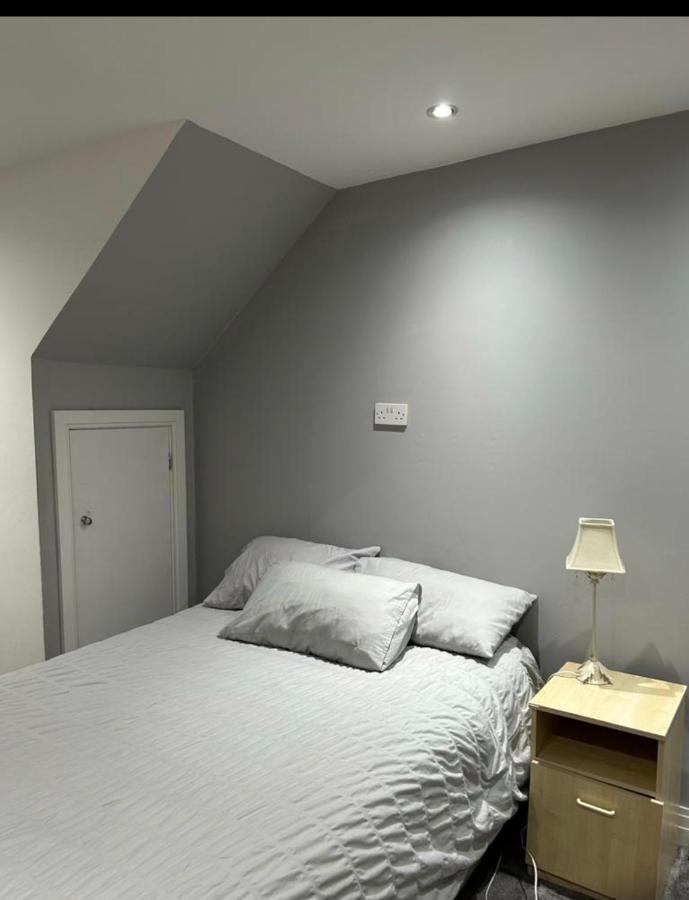 דירות הנדון Cosy Nest In London מראה חיצוני תמונה